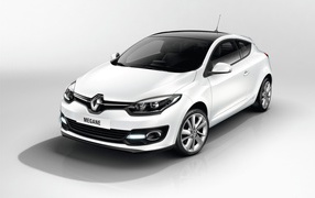 Красивый автомобиль Renault Megane 2014
