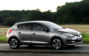 Красивый автомобиль Renault Megane 2014  в Москве
