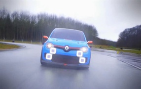 Надежный автомобиль Renault Next Two 2014