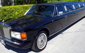 Тест драйв автомобиля Rolls Royce Silver Spirit