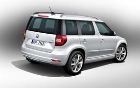 Фото автомобиля Skoda Yeti 2014