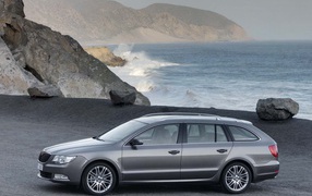 Надежный автомобиль Skoda SuperB