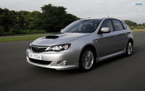 Красивый автомобиль Subaru Boxer в Москве