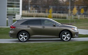 Новый автомобиль Toyota Venza