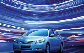 Новая машина Toyota Camry
