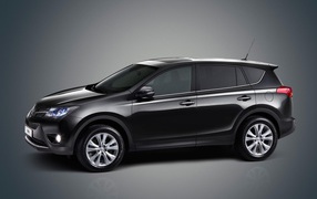 Новая машина Toyota RAV4