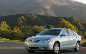 Надежная машина Toyota Camry