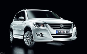 Фото автомобиля Volkswagen Tiguan