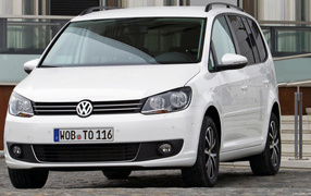Фото автомобиля Volkswagen Touran