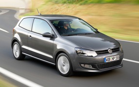 Тест драйв автомобиля Volkswagen Polo