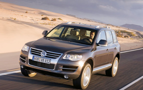 Тест драйв автомобиля Volkswagen Touareg