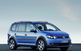 Надежная машина Volkswagen Touran