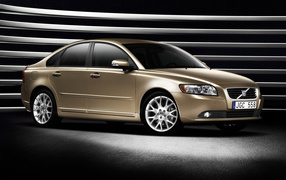 Красивый автомобиль Volvo s40