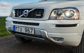 Тест драйв автомобиля Вольво  xc90 2014