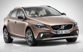  Новая машина Volvo v40 Cross country