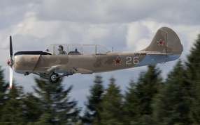 Русский самолет Як-52