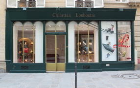 Бутик Christian Louboutin