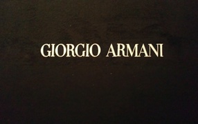 Известный бренд Giorgio Armani