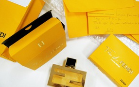 Парфюмерия от Fendi