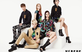Подростковая одежда от Versace