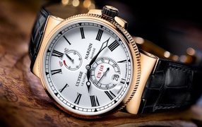 Красивые часы