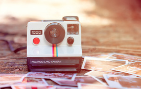 	   Retro Polaroid camera