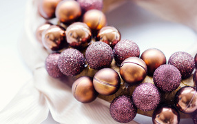 Венок из шариков