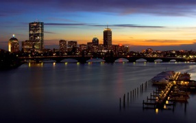 Город Бостон на закате