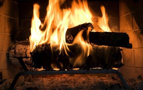 Огонь в камине