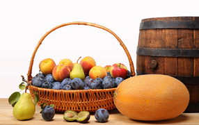 Корзина с фруктами