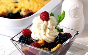 Пирок с ежевикой