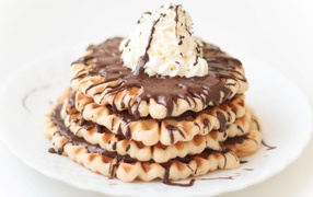 Многослойное пирожное 