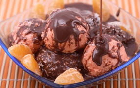 Морженое с шоколадом