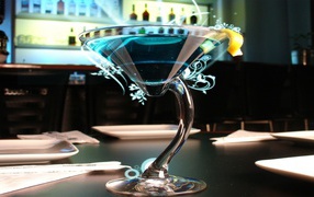 Оригинальный фужер с коктейлем