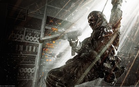 Солдат в снаряжении с автоматом