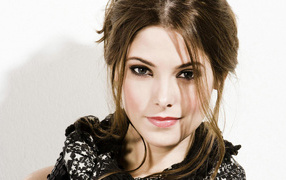 Красивая актриса Эшли Грин