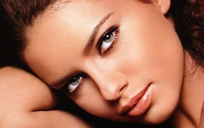 Модель Адриана Лима