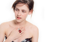 Популярная Кристен Стюарт из фильма Сумерки