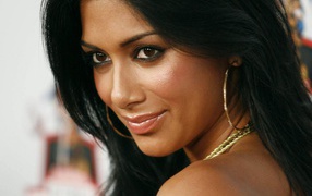 Популярная модель Николь Шерзингер