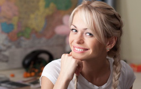 Супермодель Полина Максимова