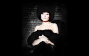 Знаменитая актриса Анжелика Варум