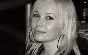 Знаменитая актриса Елена Корикова