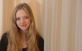 Популярная Аманда Сайфред