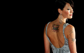 Очаровательная модель Лина Хиди