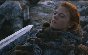 Популярная Роуз Лесли