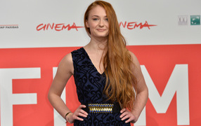 Знаменитая Софи Тернер