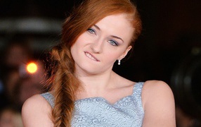 Красивая актриса Софи Тернер