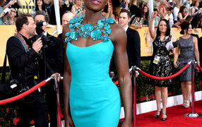 Знаменитая актриса Лупита Нионго