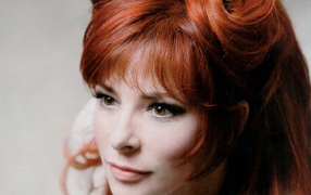 Популярная модель Милен Фармер