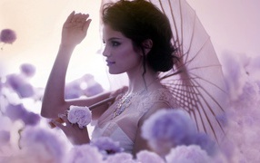 Селена Гомез с зонтиком